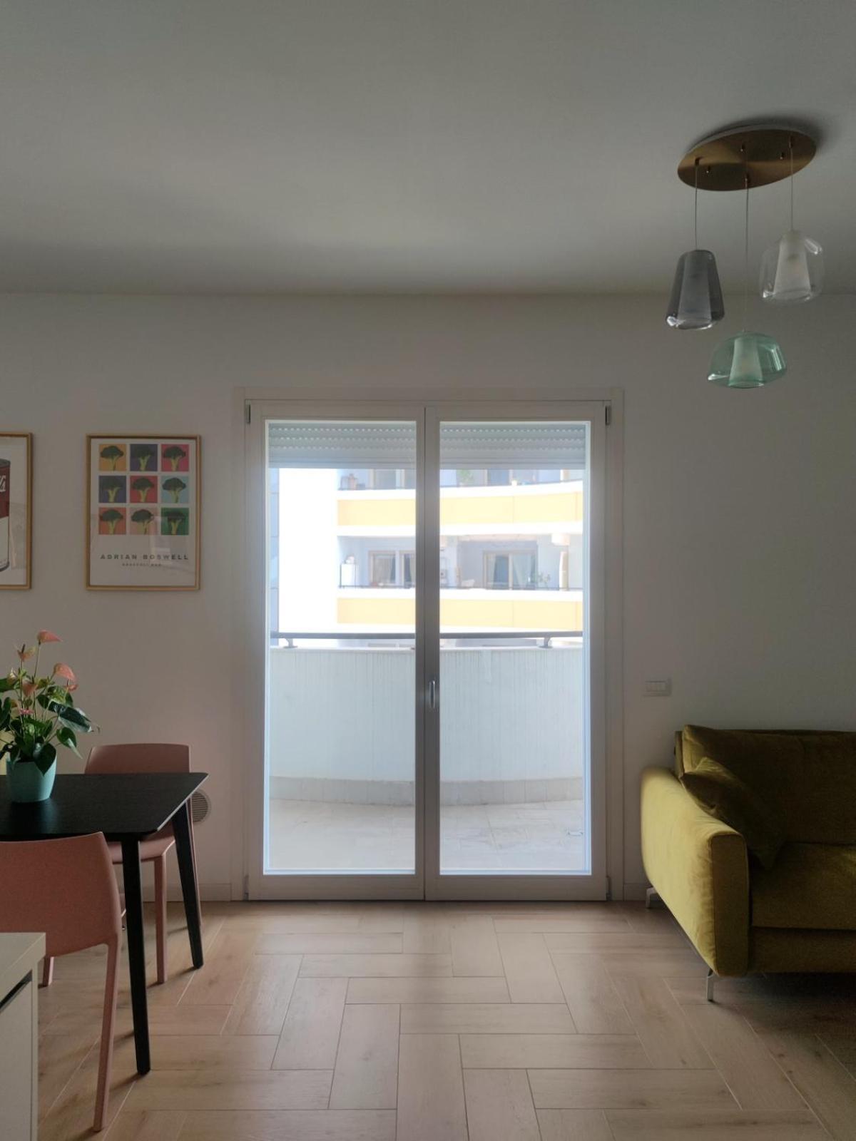 Apartment Moderno Bilocale Con Ampio Balcone Mailand